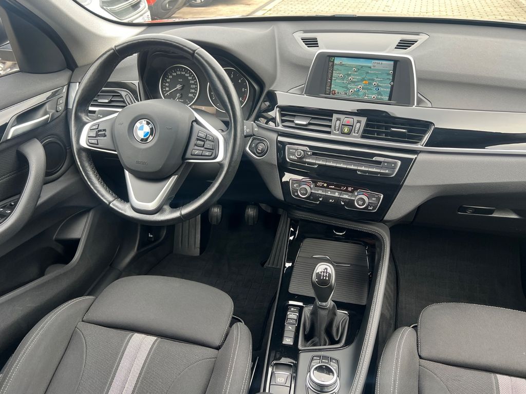 BMW X1 Baureihe X1 xDrive 20 d Sport Line BMW X1 Baureihe X1 xDrive 20 d Sport Line