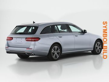 Mercedes E 220 - 2