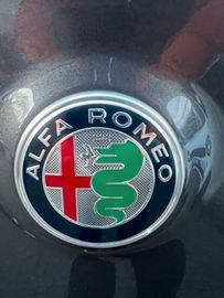 Alfa-Romeo Stelvio - 7