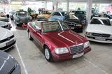 Mercedes-Benz E 220 Cabrio 1. Hand *H-Zulassung* - Mercedes-Benz E 220 in Bochum