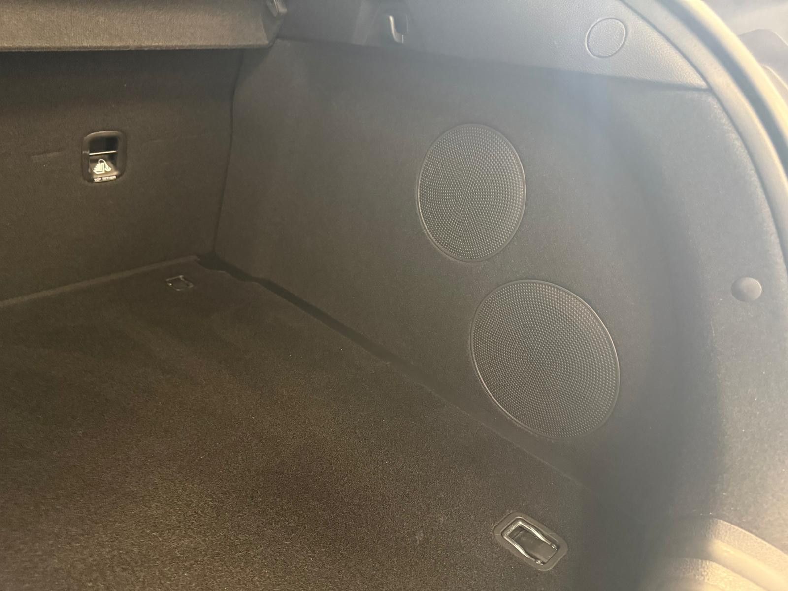 Fahrzeugabbildung Kia XCeed Black Xdition/WENIG KM/PANO/CARPLAY/SOUND