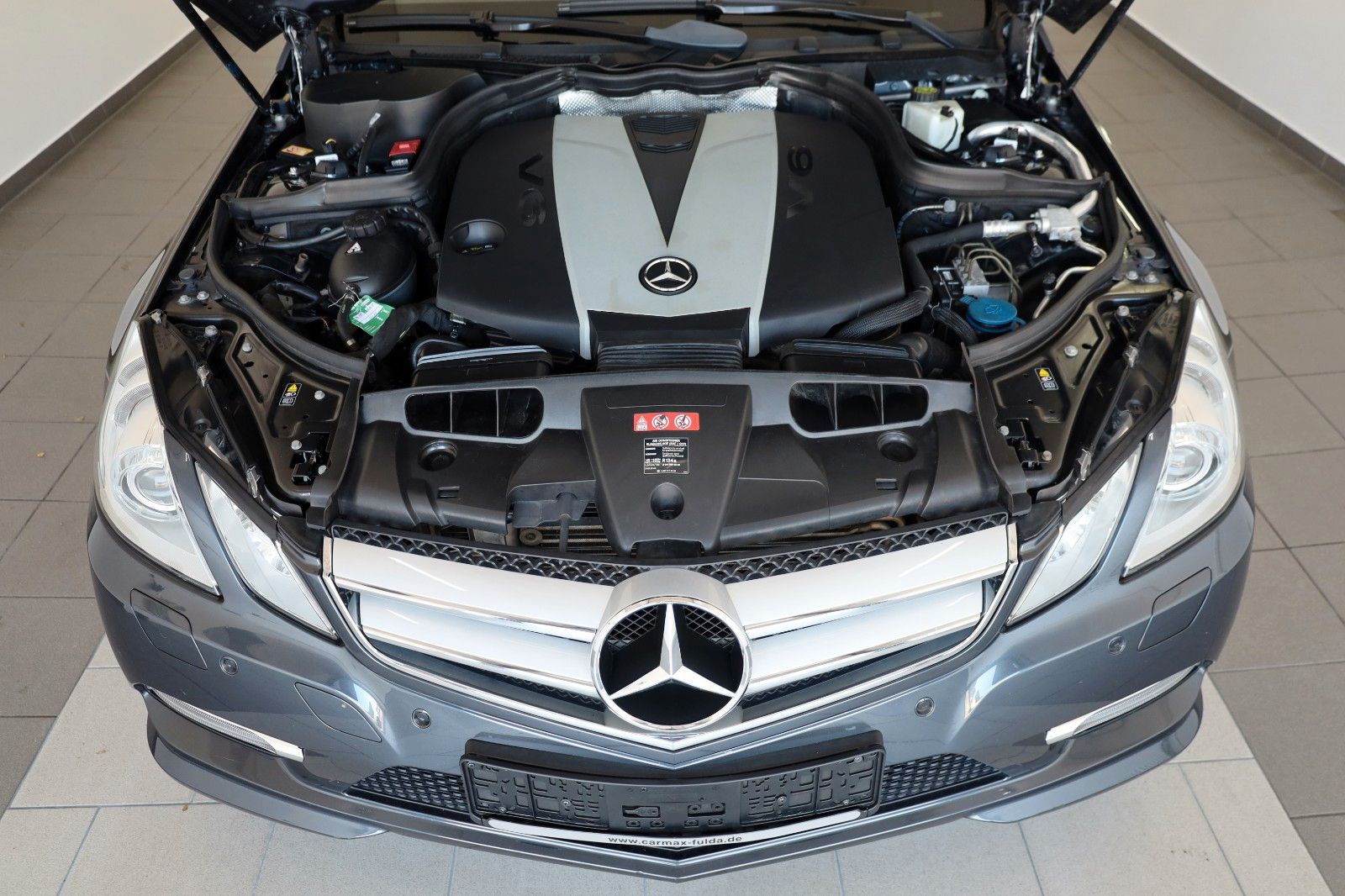 Fahrzeugabbildung Mercedes-Benz E 350 CDI Coupe BE AMG Line,Leder,Navi,Xenon