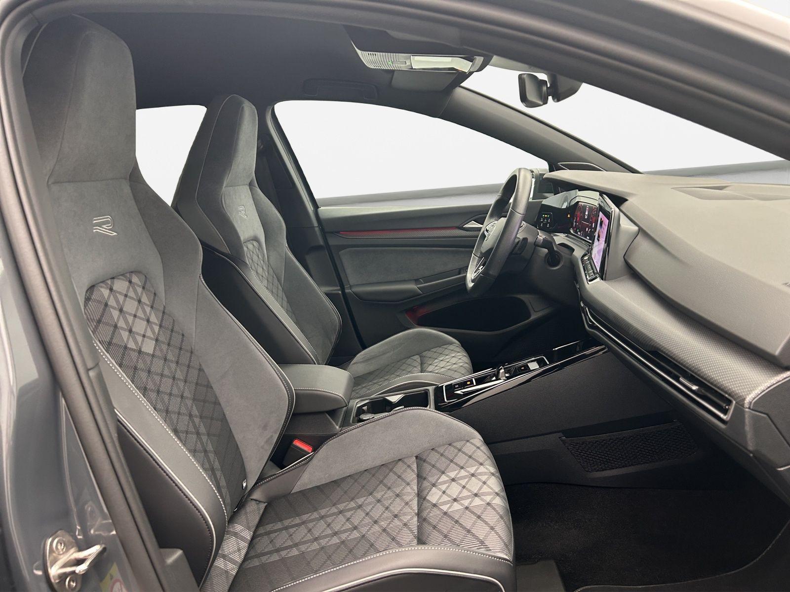 Volkswagen Golf VIII 1.5 eTSI DSG R-LINE*BLACK-STYLE*IQ.LIG, миниатюра 4