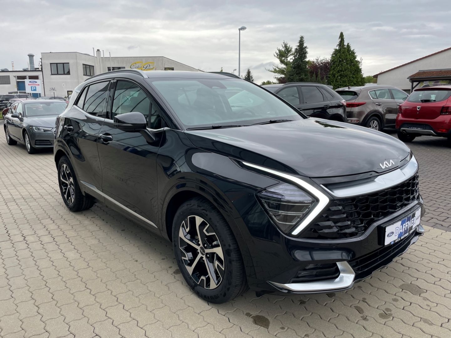 Fahrzeugabbildung Kia Sportage Spirit Mild-Hybrid Navi LED El. Heckkl.