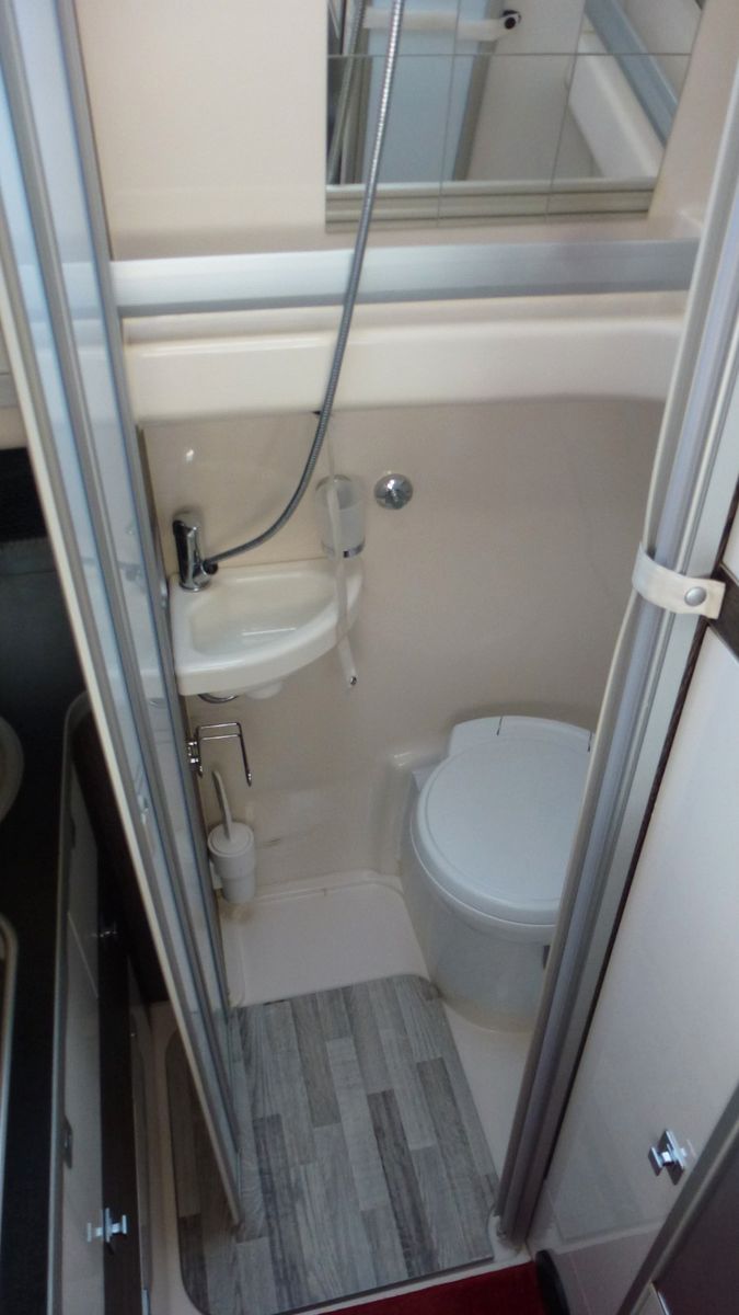 Fahrzeugabbildung Volkswagen T6 Westfalia Club Joker  - Hochdach -