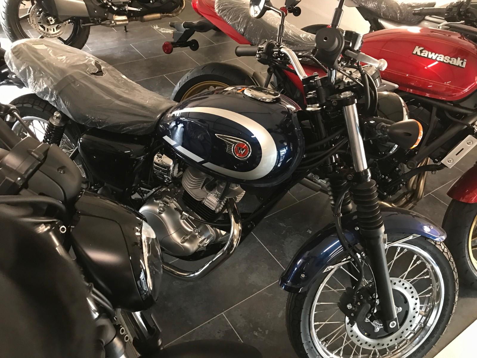 Kawasaki W230 Modell 2025 SOFORT VERFÜGBAR