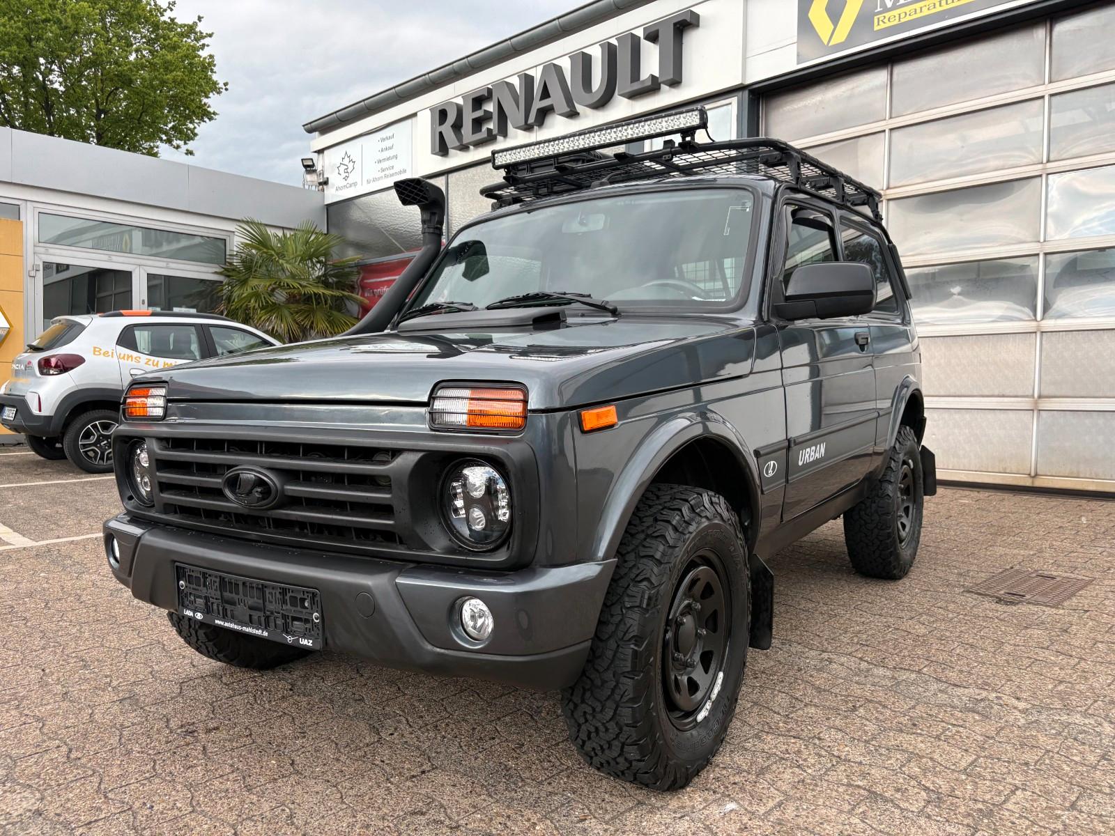 Lada Niva Urban 4X4 Mike Sanders, Dotz, Dachträger