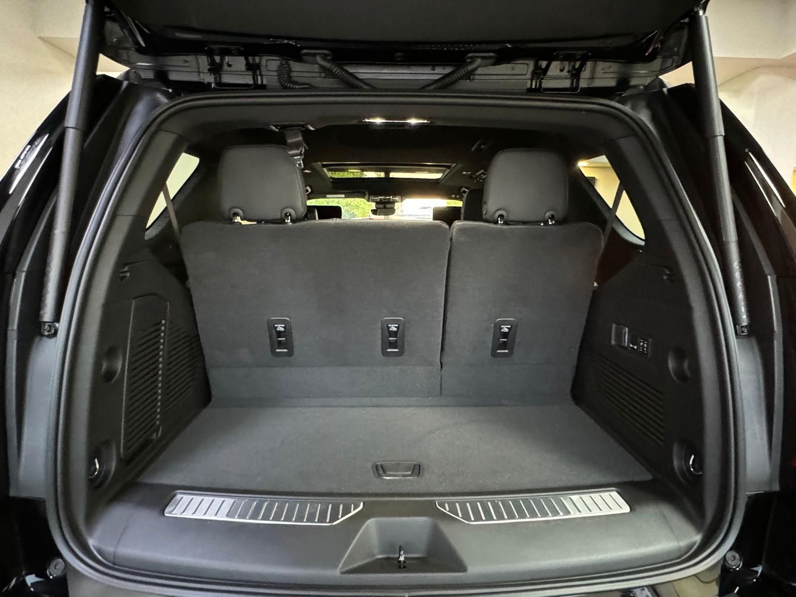 Fahrzeugabbildung GMC YUKON DENALI 2026-24" RÄDER, ENTERTAINMENT