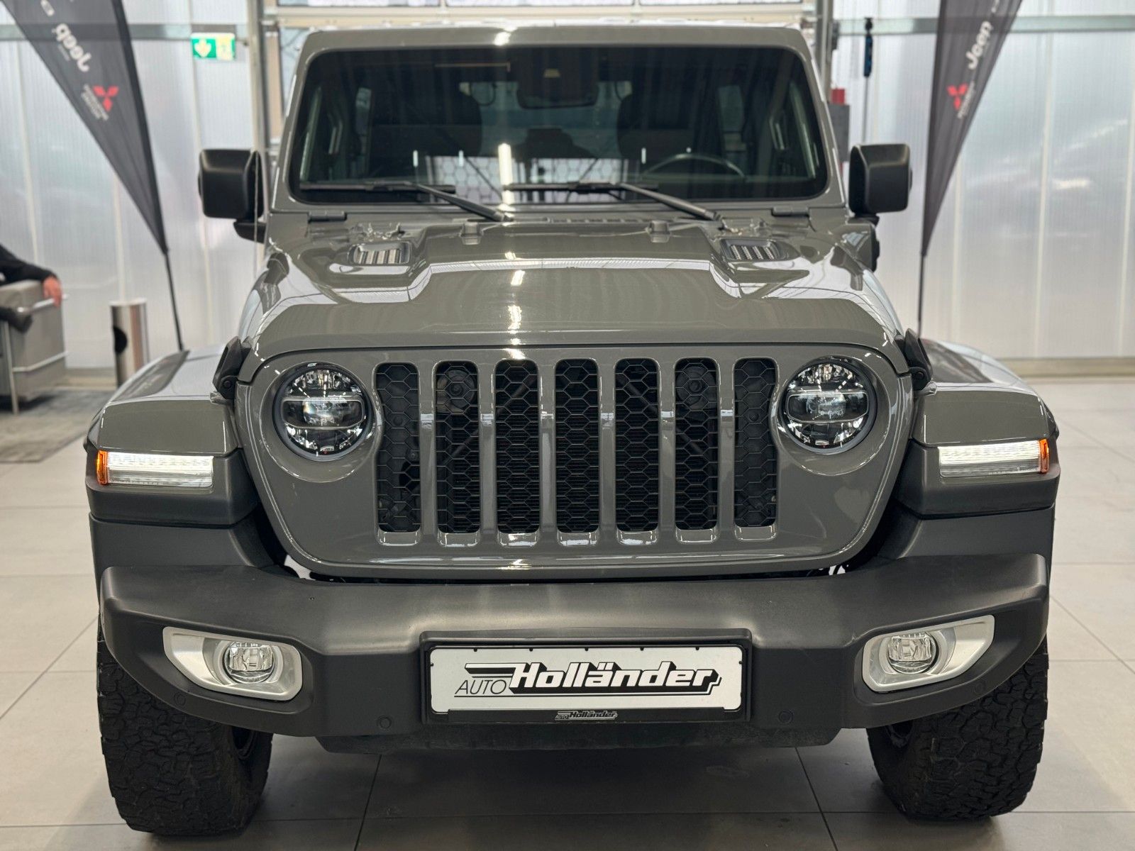 Fahrzeugabbildung Jeep Wrangler Unlimited 2.0 4xe Plug-In Hybrid Sahara