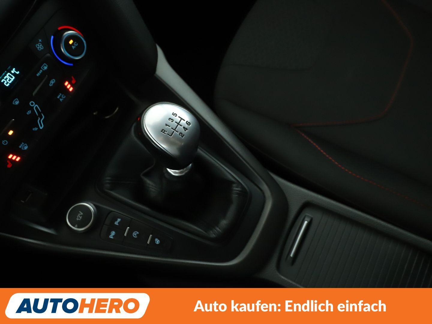 Ford Focus 1.0 EcoBoost ST-Line*TEMPO*PLA*PDC*SHZ*LHZ