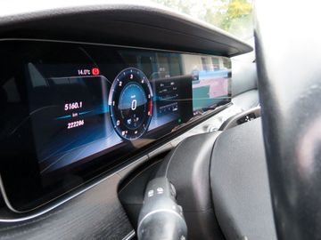 Mercedes E 350 - 11