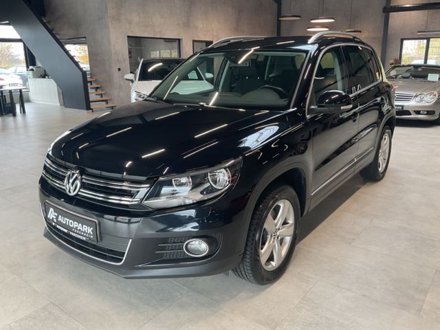 Volkswagen Tiguan 1.4 TSI Sport & Style AHK Navi Sitzh. PDC