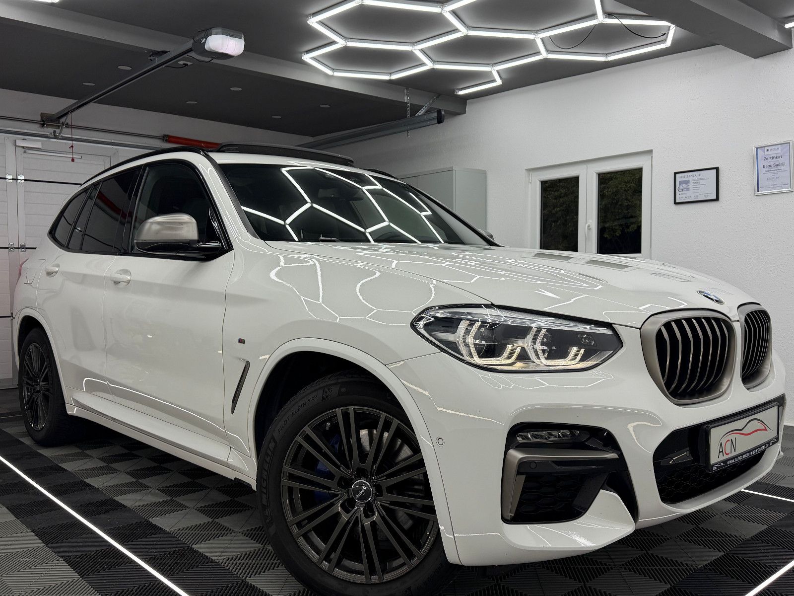 Fahrzeugabbildung BMW X3 M40 d/LED/HuD/H&K/AHK/PANO/STHZ/MEMORY/DE FZG
