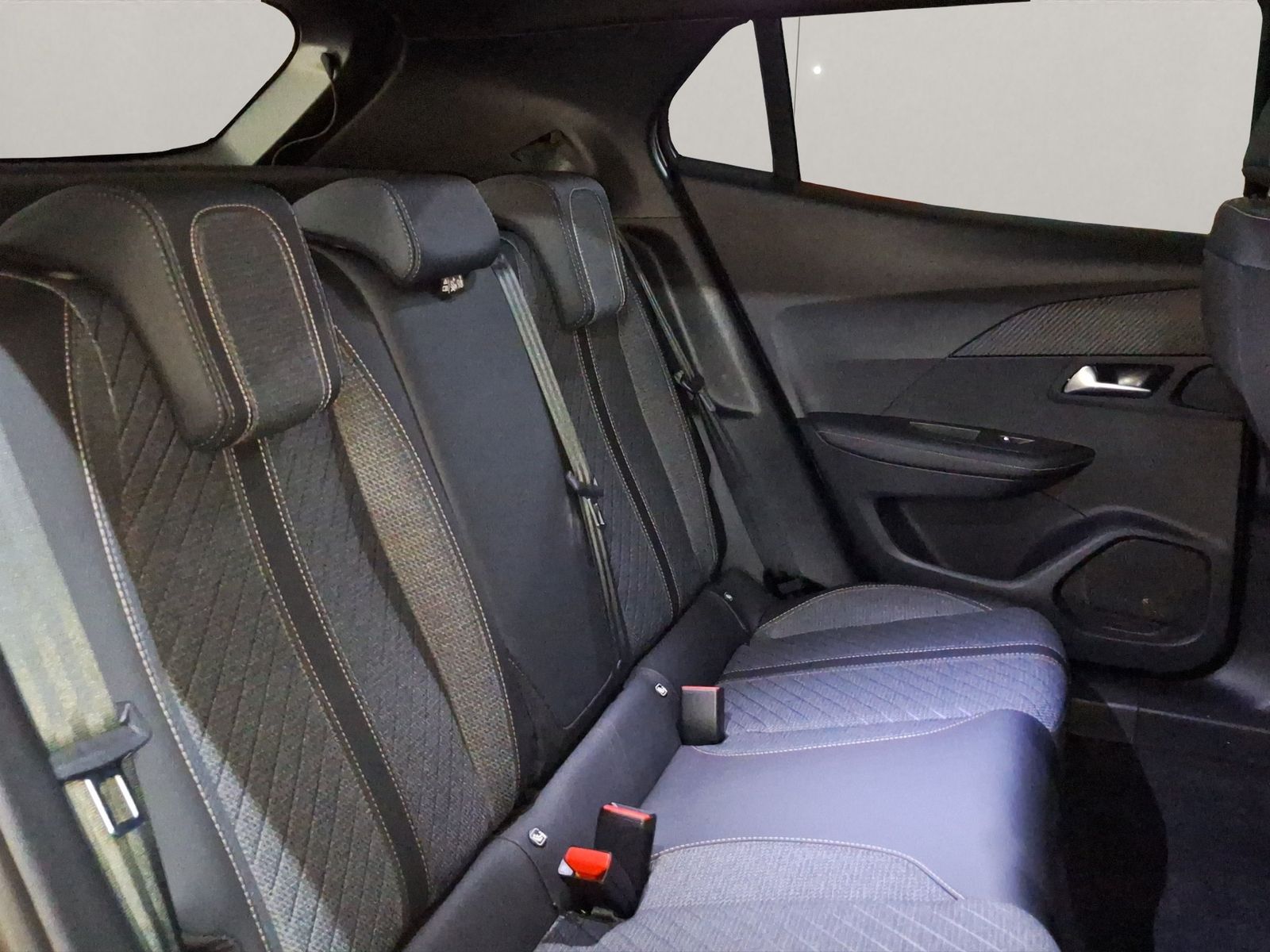 Peugeot 2008 - Bild 17