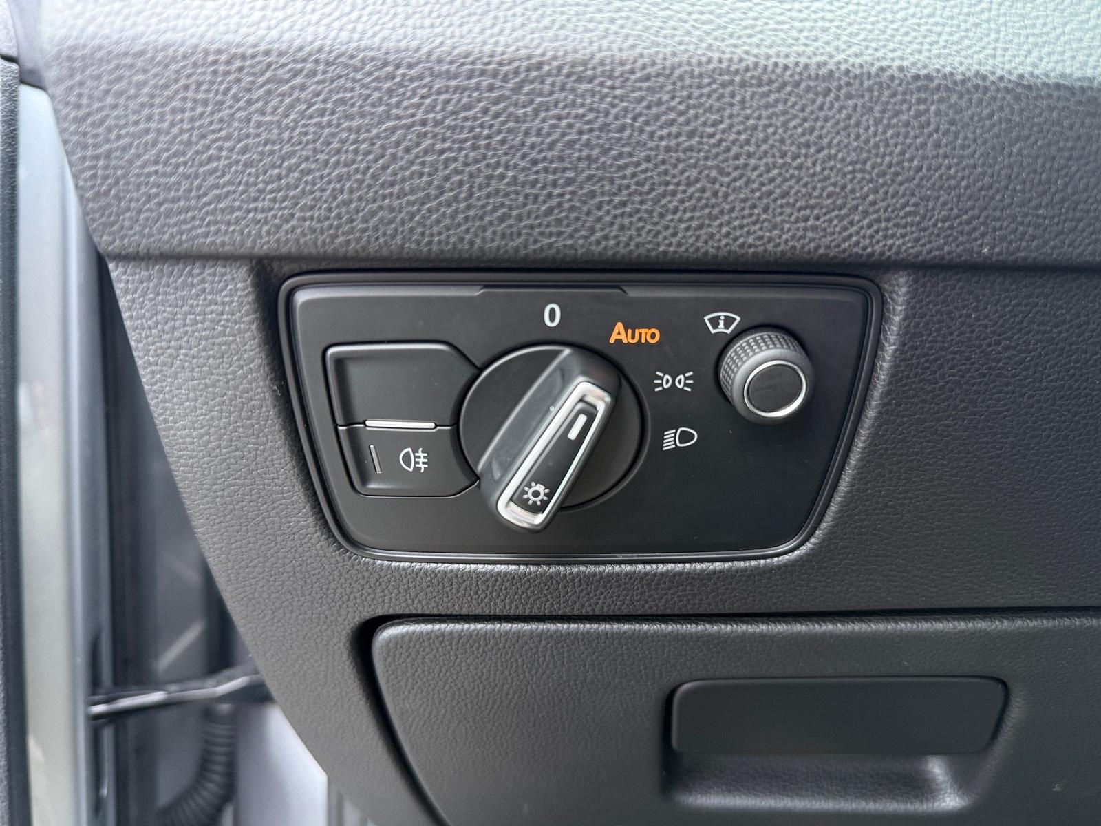 Volkswagen Arteon 2.0 TDI R-Line DSG Navi LED ACC AHK 360°