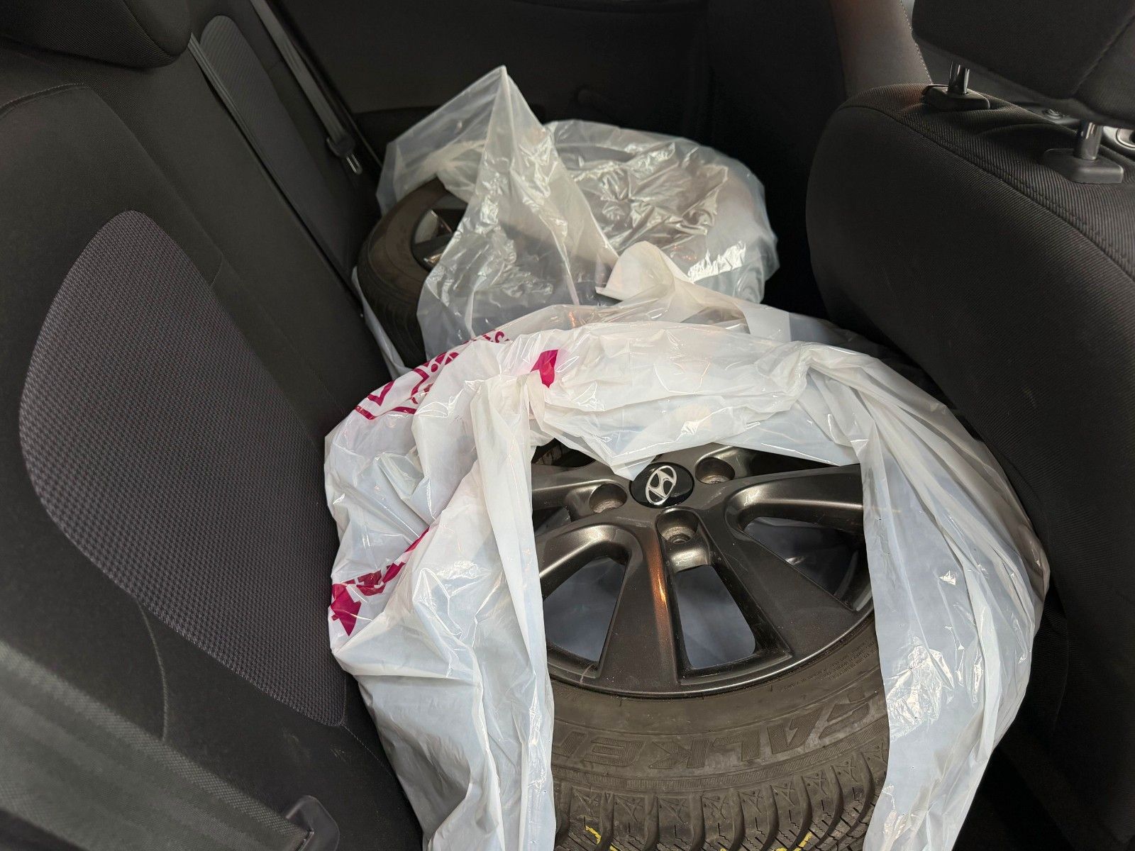 Fahrzeugabbildung Hyundai i20 FIFA World Cup Edition/KLIMA/SHZ