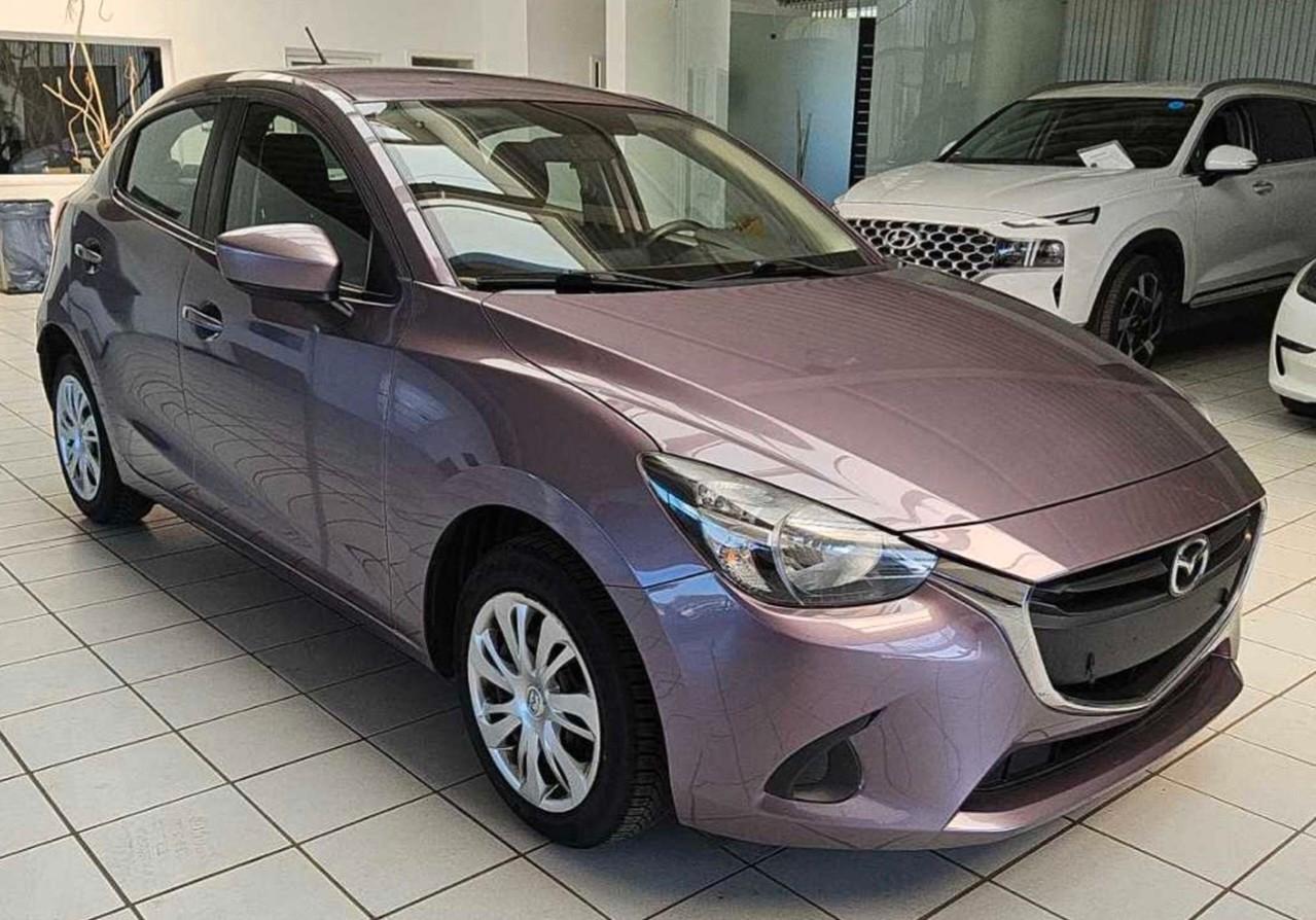 Mazda 2 Lim. Center-Line