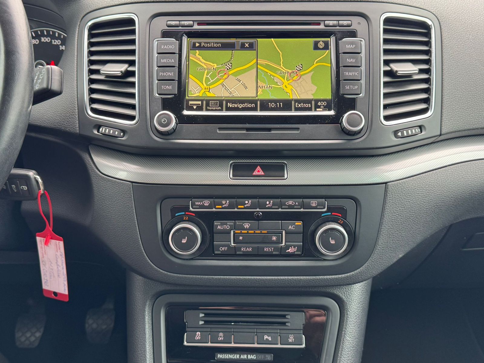 Fahrzeugabbildung Volkswagen Sharan 2.0 TDI Comfortl. AHK*KLIMA*TEMP*NAVI*PDC