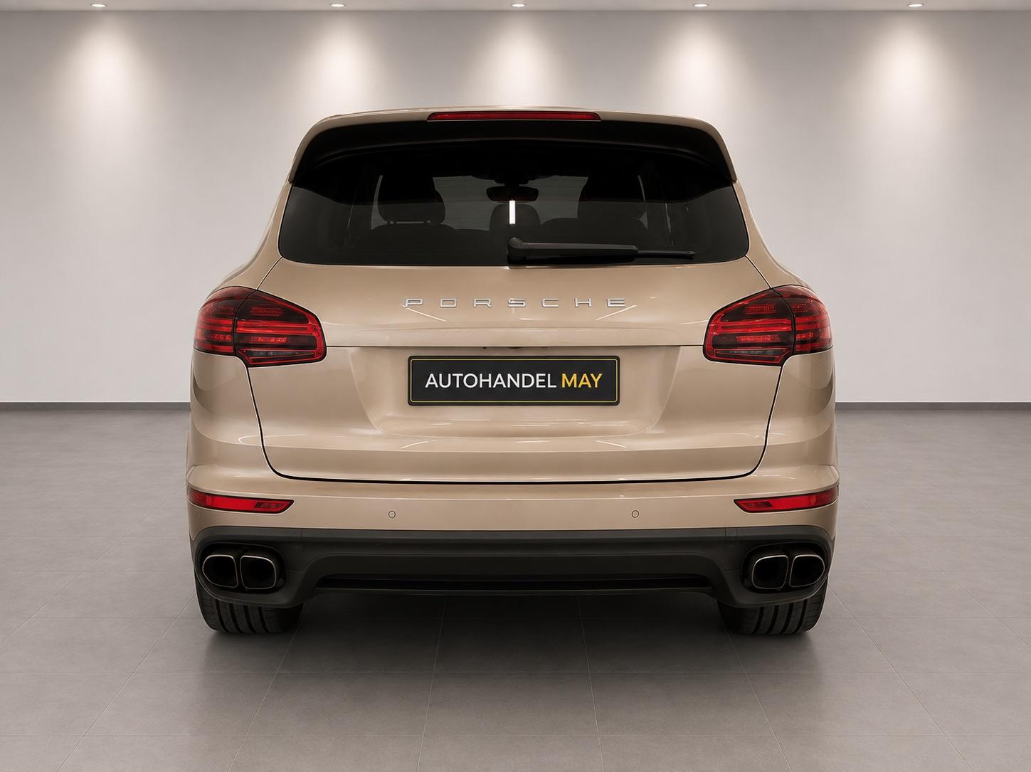 Porsche Cayenne V8 Turbo 1. Hand Burmester Luftfahrwerk