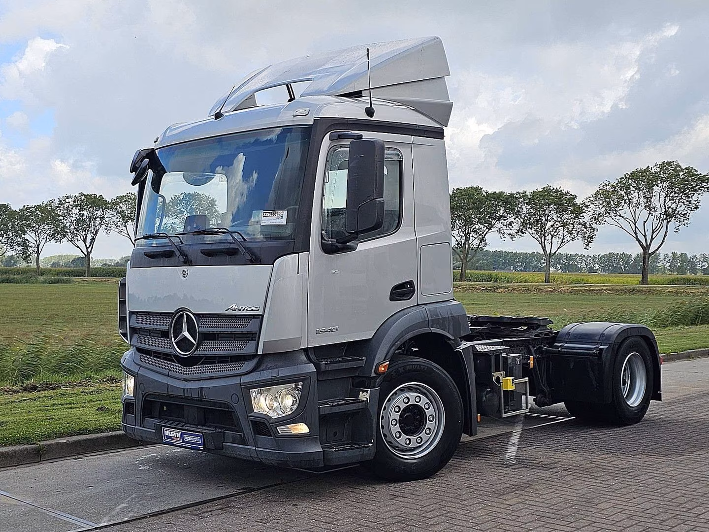 Mercedes-Benz ANTOS 1840 SHORT CAB 302TKM E6D
