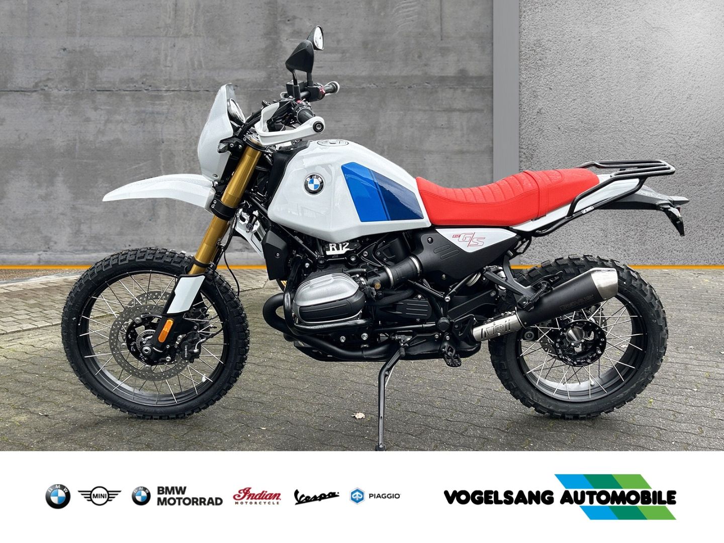 Fahrzeugabbildung BMW R 12 G/S, pulverbeschichtete Fußrasten u. Auspuf