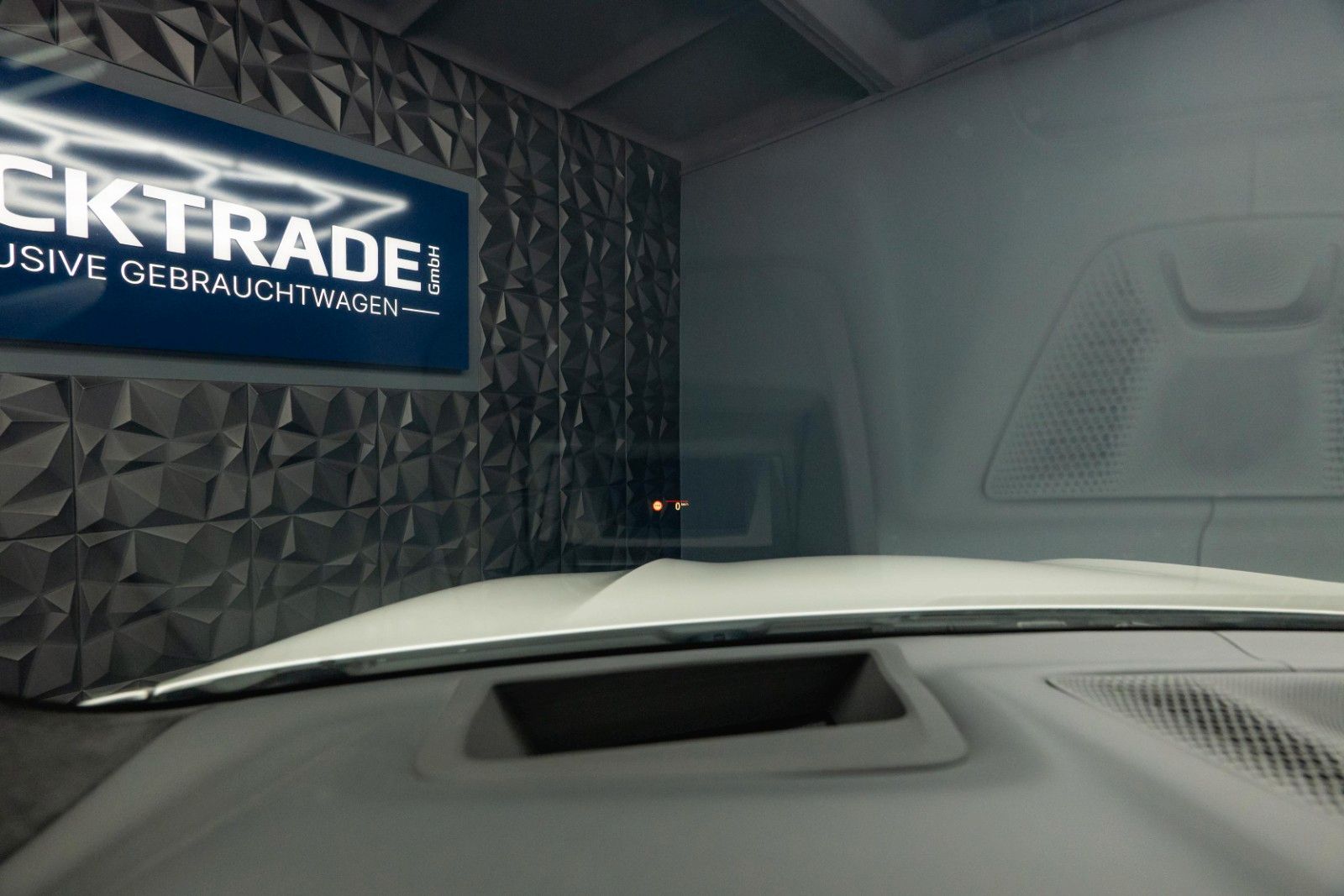 Fahrzeugabbildung BMW X5 M50i Shadow Line | ACC | Pano | Laser | Sky