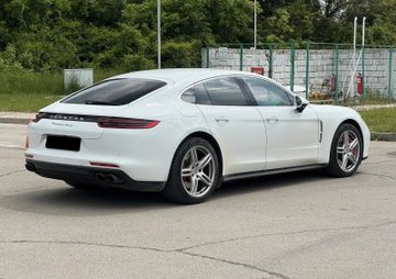 Porsche Panamera - 6