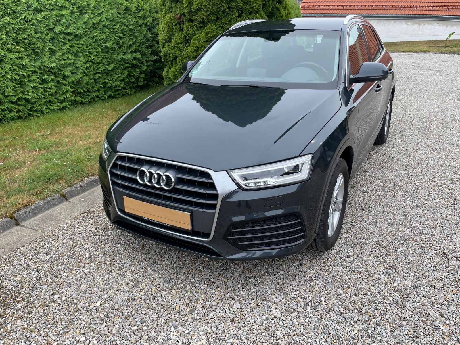 AUDI Q3 1.4 TFSI sport 150 PS 6-Gang AHK unfallfrei