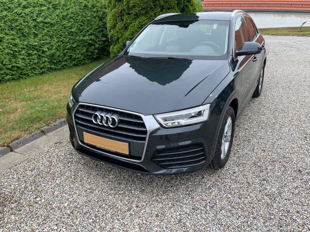AUDI Q3 1.4 TFSI sport 150 PS 6-Gang AHK unfallfrei