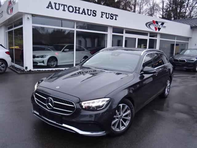 Mercedes-Benz E 200d T-MOD,AVANTG,LEDER,NAV,LED,AUT,KAM,1HAND