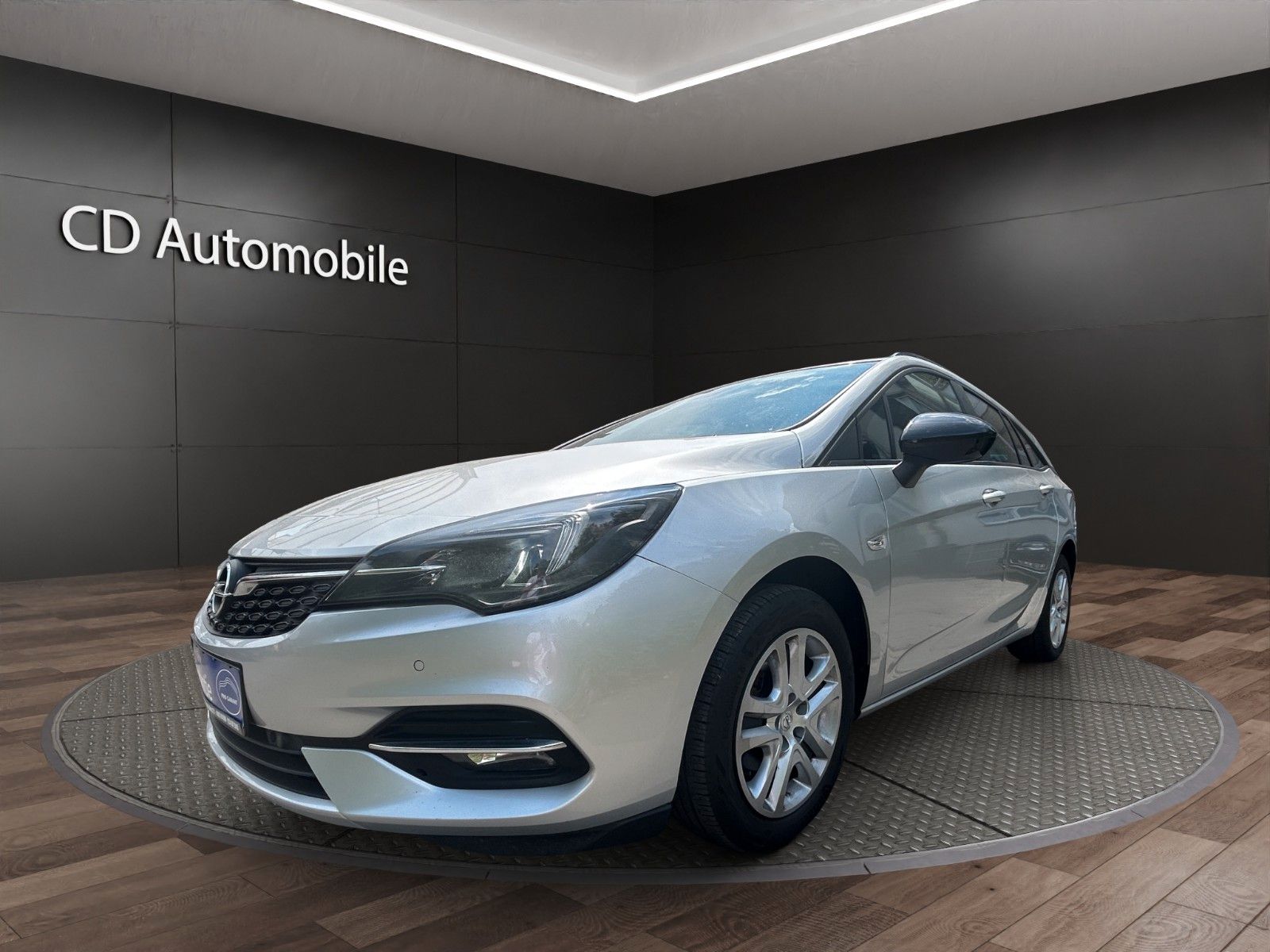 Fahrzeugabbildung Opel Astra K Sports Tourer Aut./Kamara/ Start/Stop