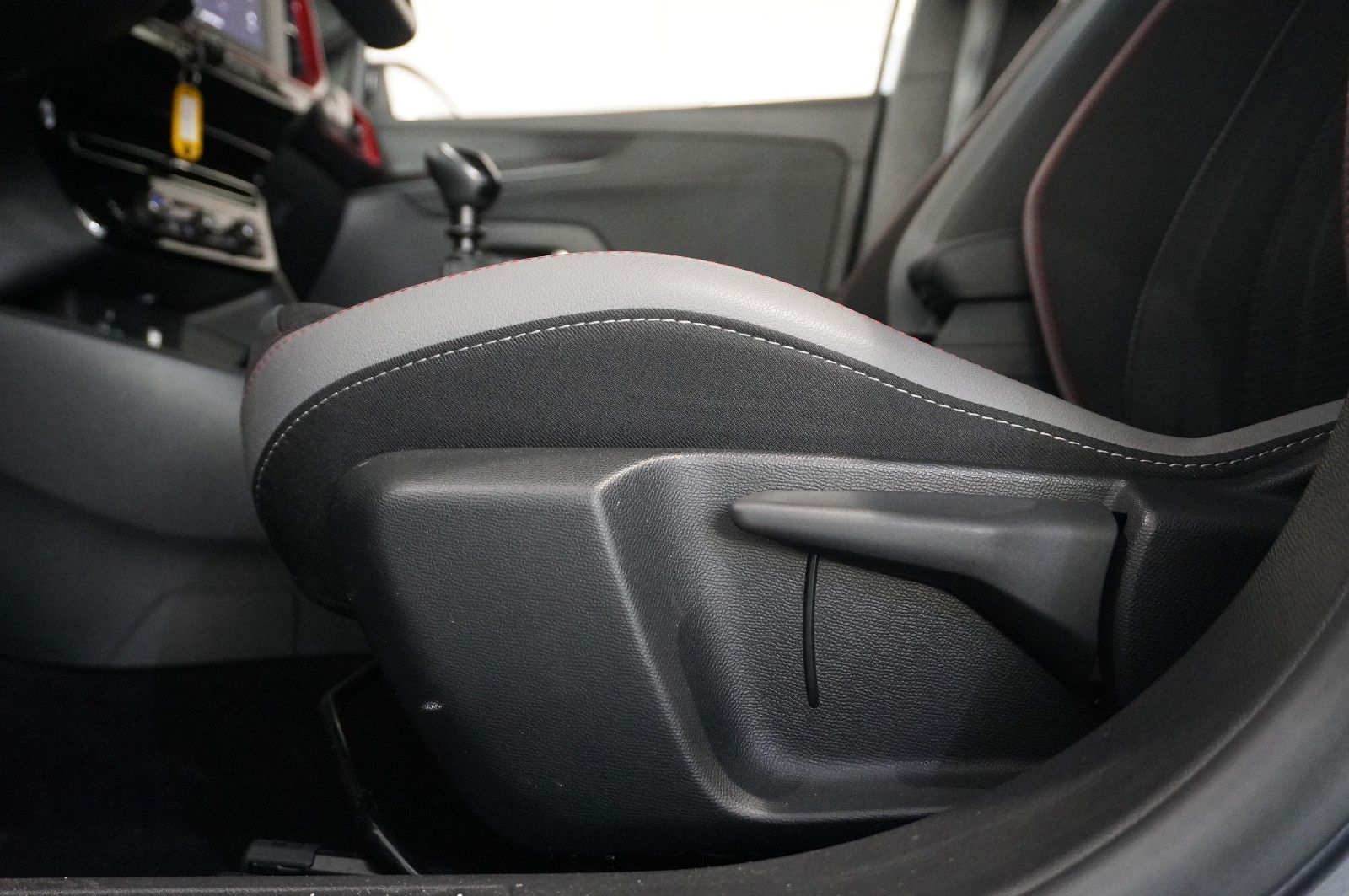 Fahrzeugabbildung Opel Mokka GS Line 1.2 NAVI/LED/KAMERA/SPORT/VIRT/DAB