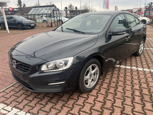 Volvo S60 D2 Limousine Momentum Navi PDC 116.000km