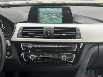 BMW 320 - 11