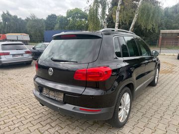Volkswagen Tiguan - 4