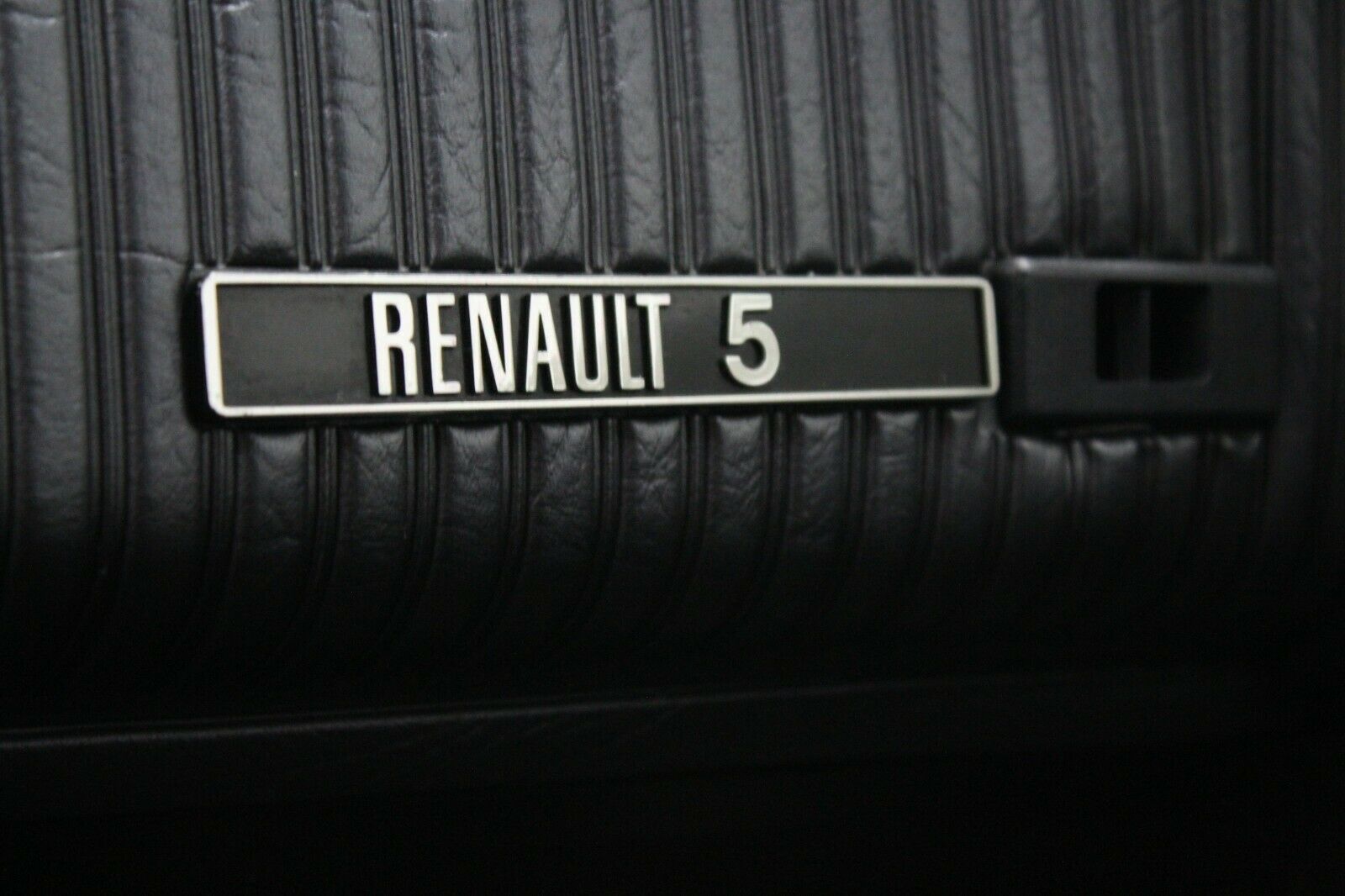 Fahrzeugabbildung Renault R 5 TL