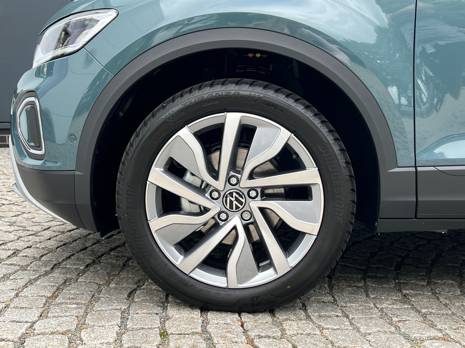 Fahrzeugabbildung Volkswagen T-Roc  GOAL 1.5 TSI DSG *AHK, Navi, Plus-Paket*