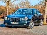 Mercedes-Benz E 240 AVANTGARDE Vollausstattung HU NEU - gebrauchte Mercedes-Benz E-Klasse aus dem Jahr 1998