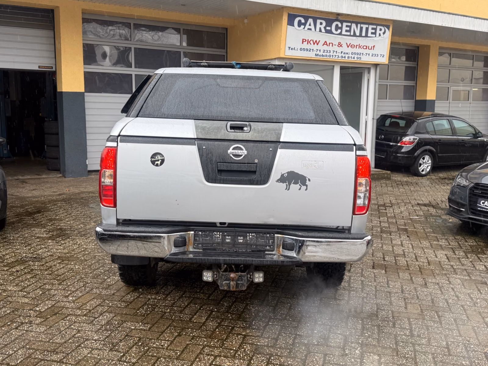 NISSAN NAVARA PICKUP DOUBLE CAB PLATINUM 4X4 | 171 ch | BVA | TOIT OUVRANT | VOLANT EN CUIR