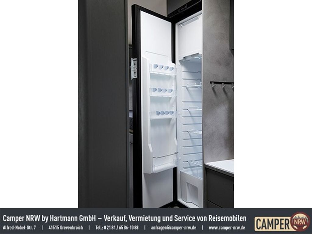 Crosscamp EXPDN Peugeot CROSSCAMP EXPDN 7.0 E DAB +Markise