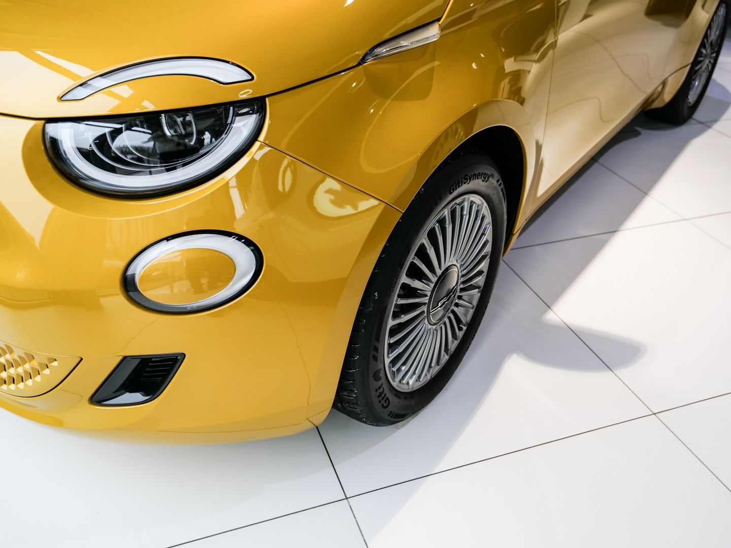 Fiat 500 Hybrid Torino LED Apple CarPlay Android Auto imagem 3