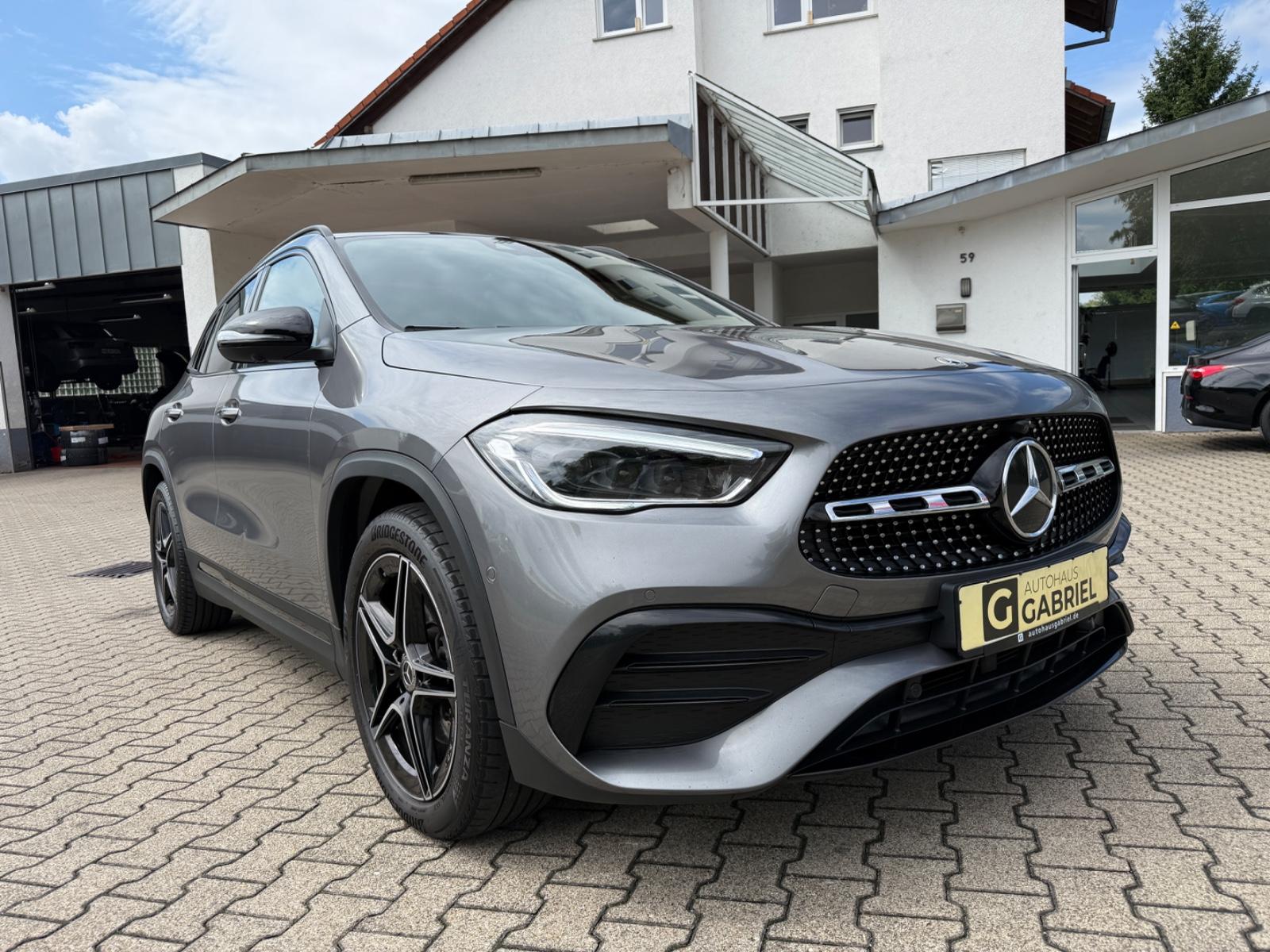 Mercedes-Benz GLA 200d 4M AMG Night Beam Pano AHK STHZ 360 HuD