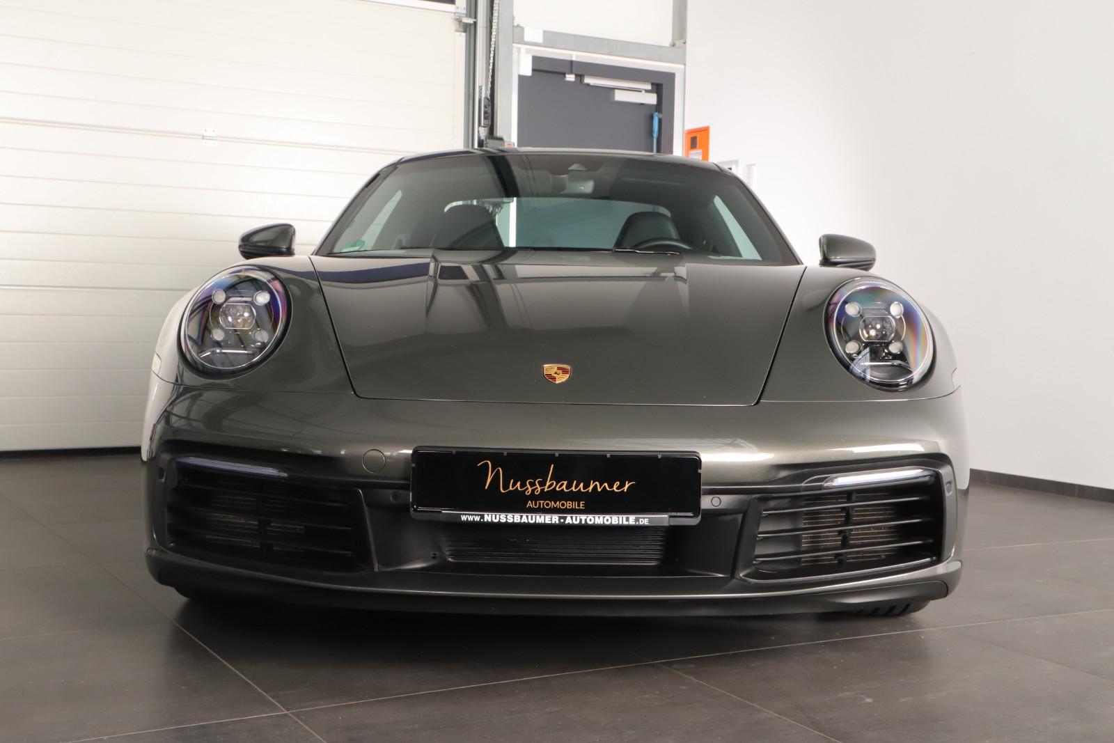 Porsche 992 Carrera 4 Coupé 1.Hand U-FREI S-HEFT APPR 28