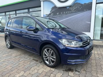 Fahrzeugabbildung Volkswagen Touran 2.0 TDI Active 7 Sitze ACC