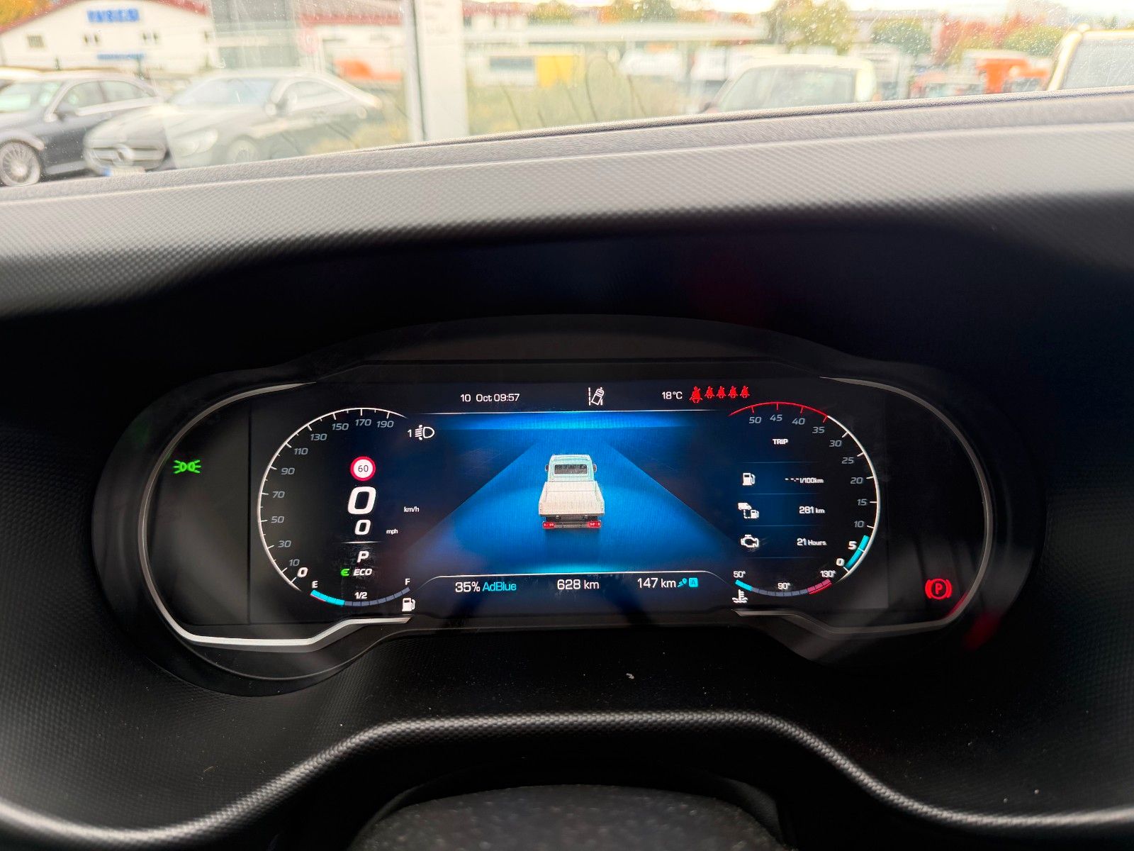 Fahrzeugabbildung Iveco Daily 35S16 A8 *R.3450mm*Automatik*AHK*7-Sitze*