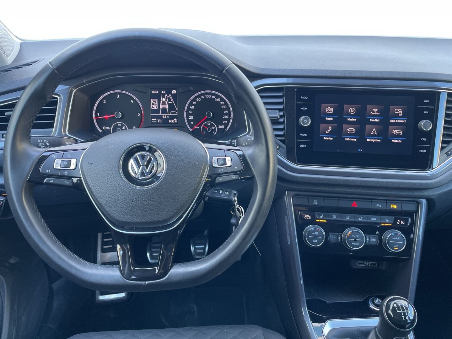 T-Roc 1.6TDI IQ.DRIVE AHK/Pano/ACC/el.Heckklappe