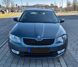 Skoda Octavia 1.4 TSI DSG Ambition Ambition - Skoda Octavia mit Benzin-Antrieb: Limousine, 1.4