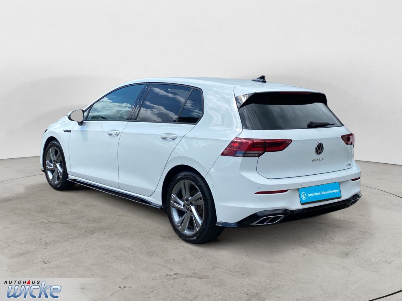 Volkswagen Golf VIII 1.5 eTSI R-Line NAVI KLIMA STANDHEIZUN foto 4
