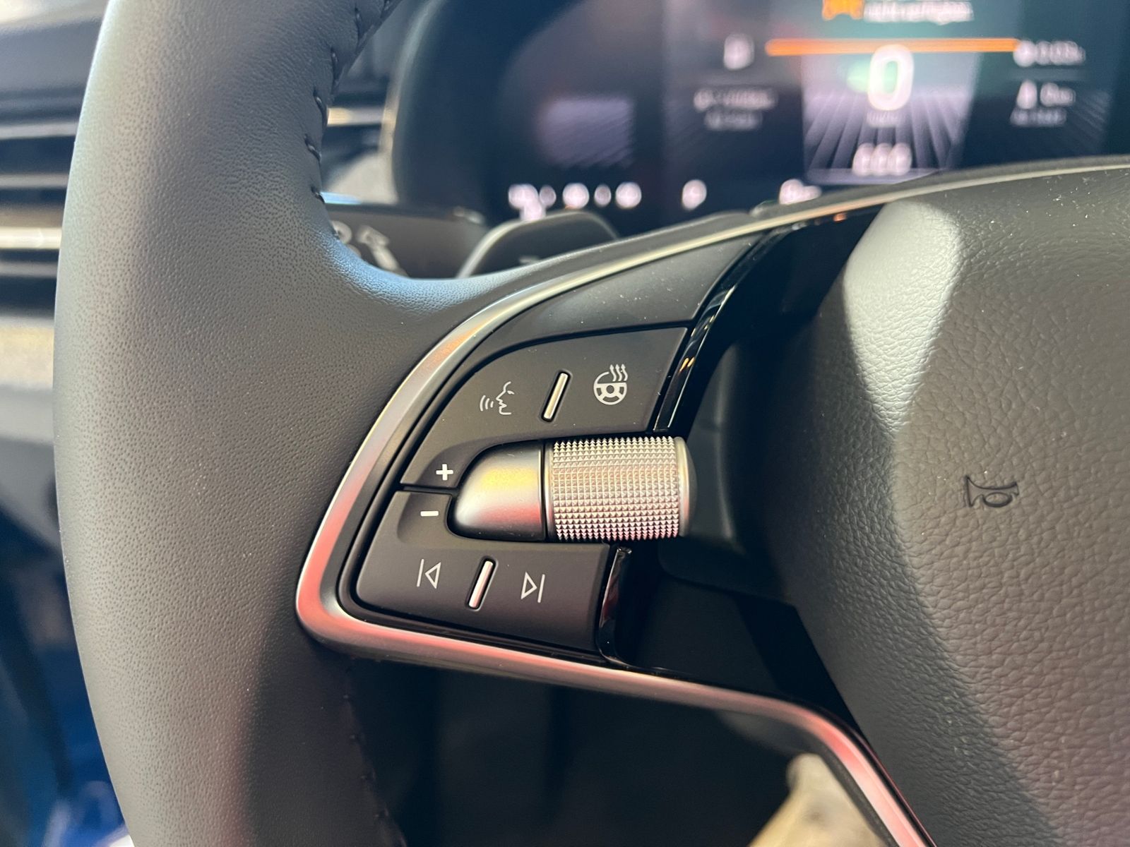 Fahrzeugabbildung SKODA Kamiq Selection 1.0 TSI DSG *AHK, LED, SmartLink