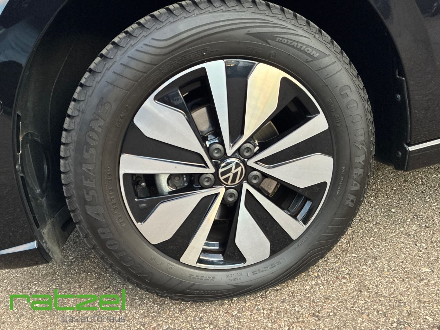 Fahrzeugabbildung Volkswagen Polo 1.0 TSI DSG GOAL Navi vorbe. Digitales Cock